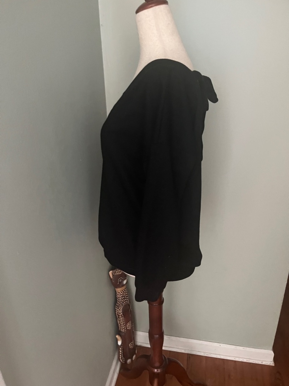 Kaileigh Black Open-Back Knit Sweatshirt - Picture 8 of 9